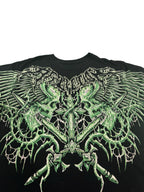 Affliction Camisa Calavera Negra con Verde desde cerca