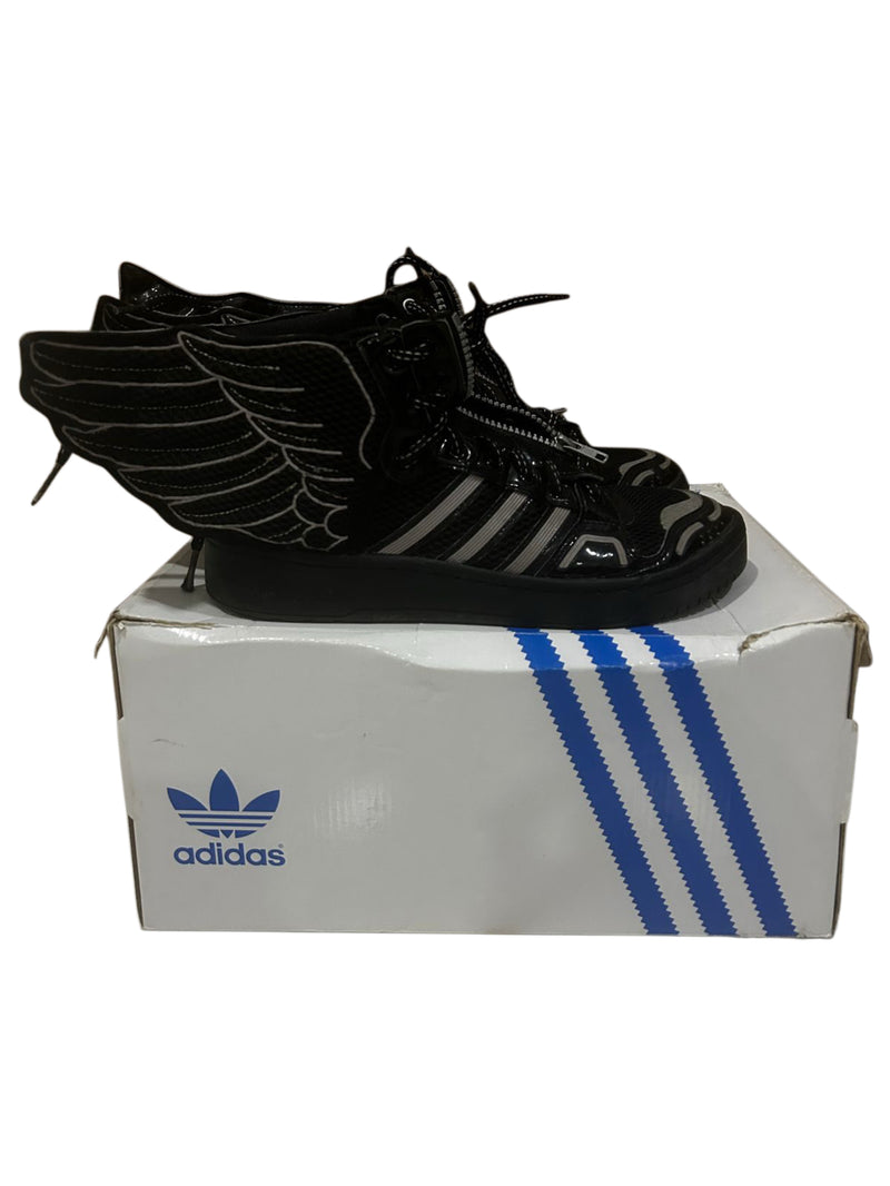 Adidas Jeremy Scott Negros de lado
